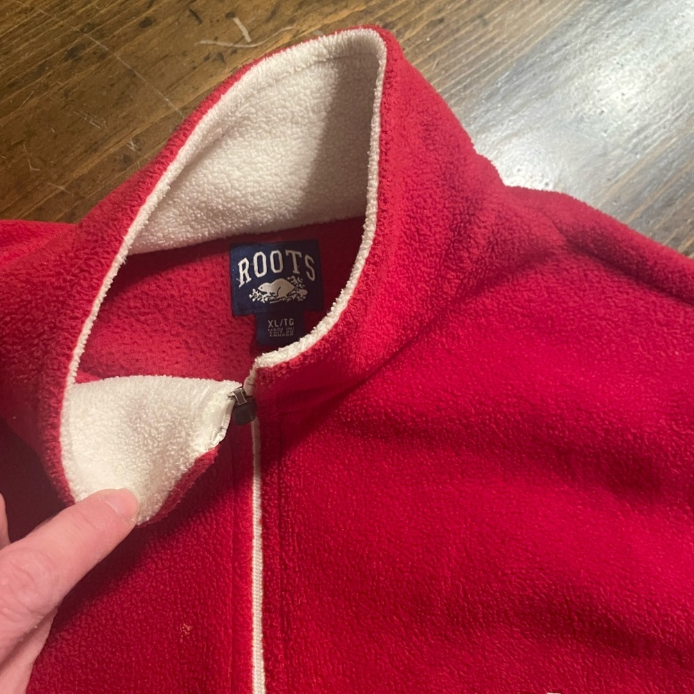 Roots XL Mens Red and Cream Pullover - Picture 2 of 2